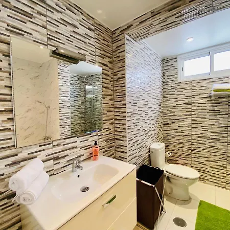 Beach Bungalow Holiday Home *