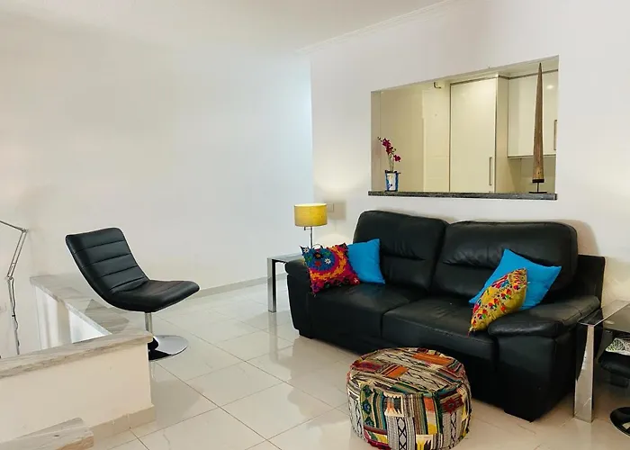 Beach Bungalow Holiday Home Будинок відпочинку *