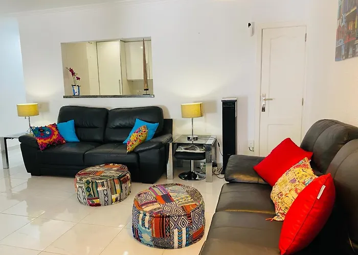 Будинок відпочинку Beach Bungalow Holiday Home